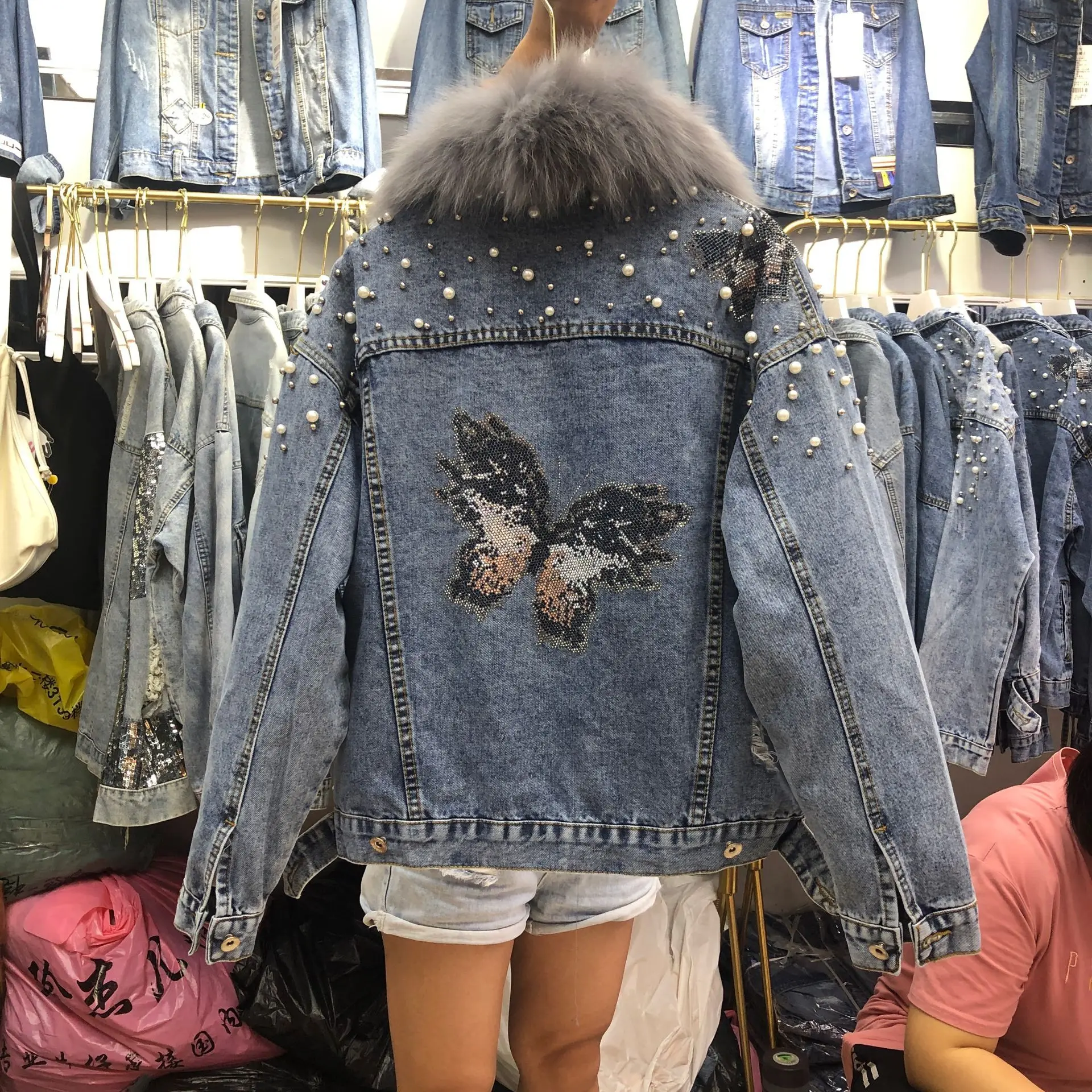 Осенне-зимняя джинсовая куртка с натуральным меховым воротником, утолщенное теплое пальто, женские бусы, со съемным вкладышем, джинсовая куртка, верхняя одежда