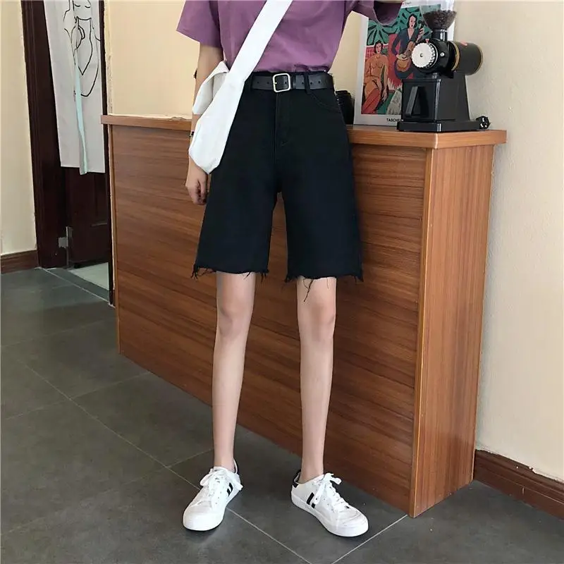 

New high waist black straight jeans shorts for women in summer 2021