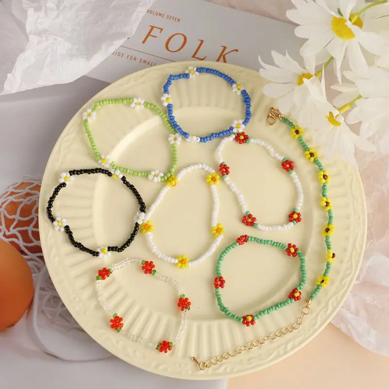 

Hand-made Woven Bracelets Colorful Sead Beads Geometric Exquisite Design Bohemian Beach Jewelry Holiday Style Daisy Bracelet