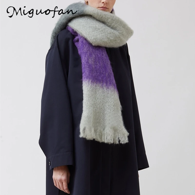 Женские шарфы в полоску длинные теплые зимние для улицы с кисточками женские