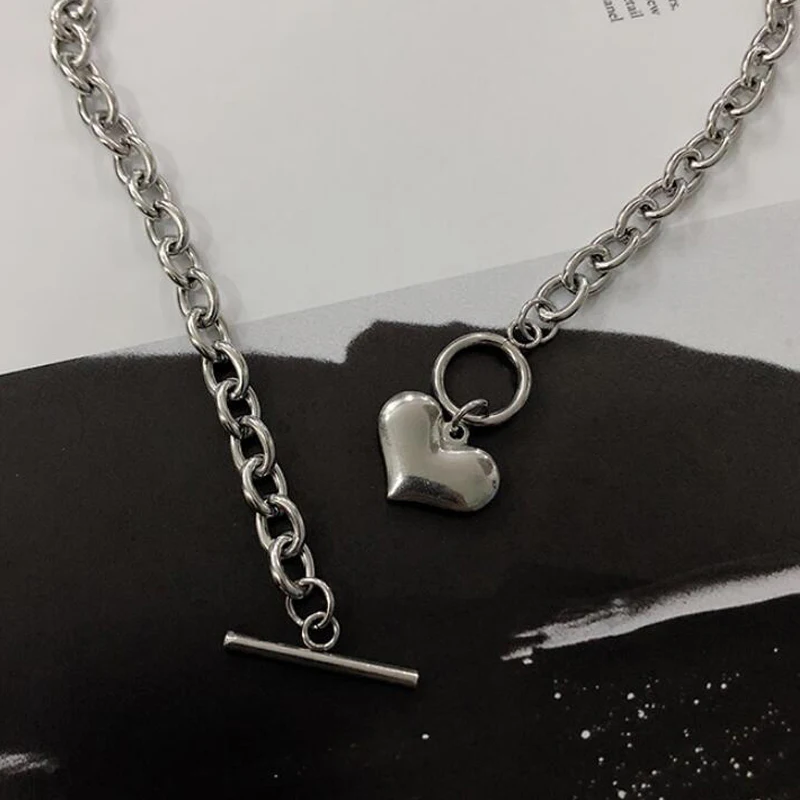 

Vintage Silver Color Chain Choker Necklaces Female Fashion Simple Heart Pendant Necklaces Friend Jewelry For Women