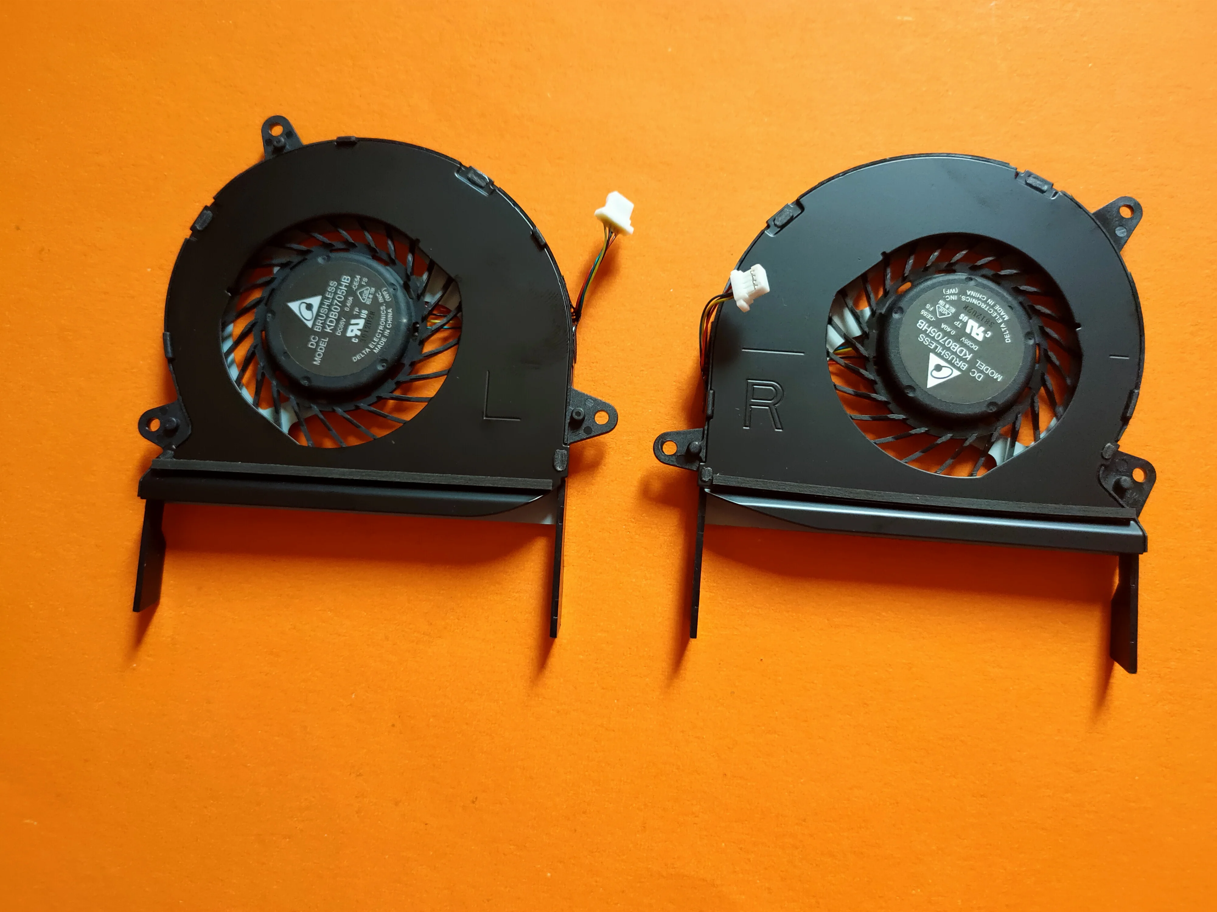 Новинка для ASUS ZENBOOK U500 UX51VZ U51VZ R + L CPU FAN KDB0705HB CE54|Охлаждающие подставки ноутбуков| |
