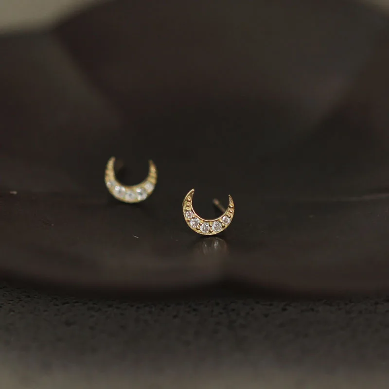 Серьги гвоздики в виде полумесяца с кристаллами 9 к|Серьги-гвоздики| |