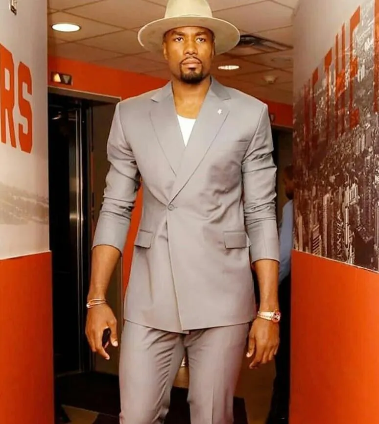 Новейший дизайн 2020 года серые пляжные Летние свадебные костюмы на заказ для