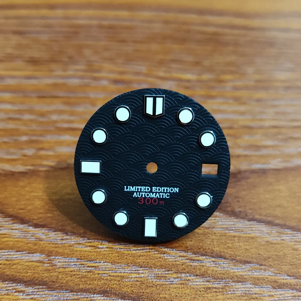 Watch accessories 28.5mm Dial Japanese seigaiha waves Modified universal dial NH35 Movement samurai abalone SKX007/009 small MM
