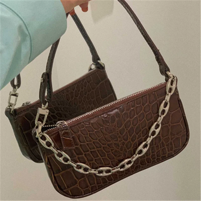 Сумка крокодиловая женская маленькая квадратная сумочка на плечо мессенджер