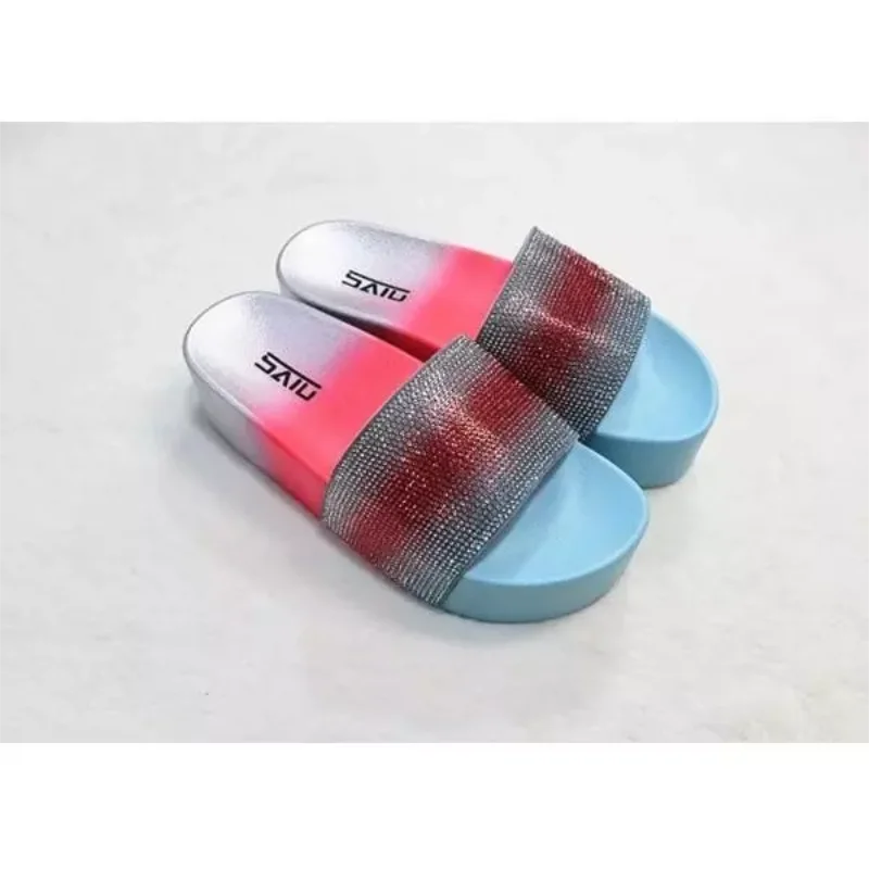 

Ladies Colorful Shiny Round Head Flat Bottom Flat Heel Fashion Casual Outdoor Sandals and Slippers Summer Beach Shoes 9KL041