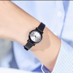 Часы наручные женские кварцевые с маленьким циферблатом, дизайнерские водонепроницаемые повседневные, из мягкого полиуретана, 50 м, SKMEI, черные, 2020