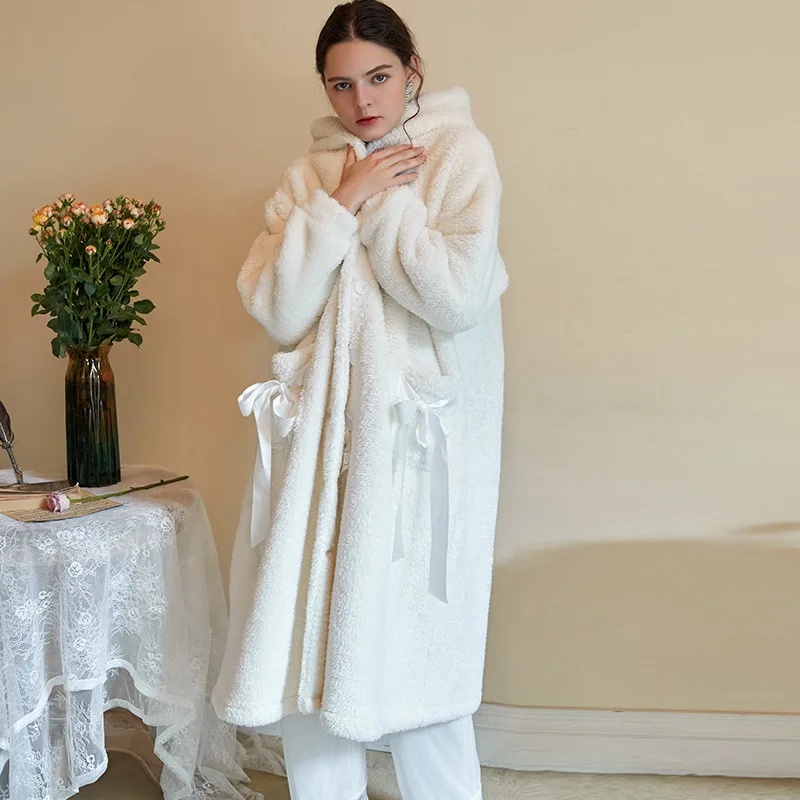 

Pajama Women's Autumn and Winter Thickened Double-sided Arctic Fruit Fleece Nightgown, Solid Color, Long Hooded, Can Be Worn in