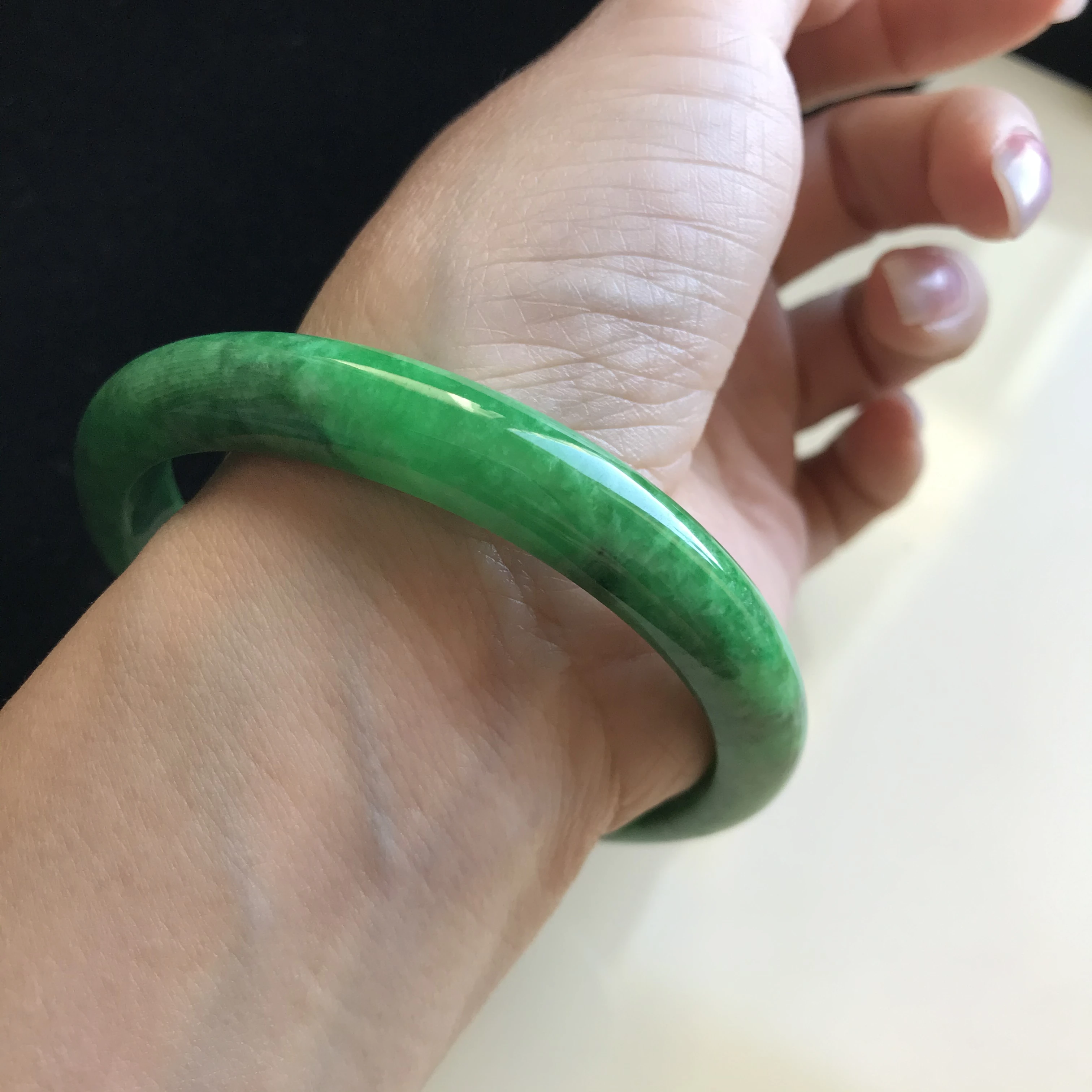 

Burma 100%Genuine High-end Jadeite Bracelet Jewelry Jade Bangles For Women 61mm(With Certificate)