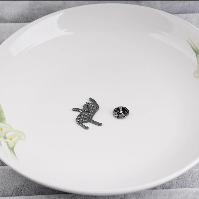 Мультфильм танцы эмаль булавки классические броши на лацкан для женщин девушек и