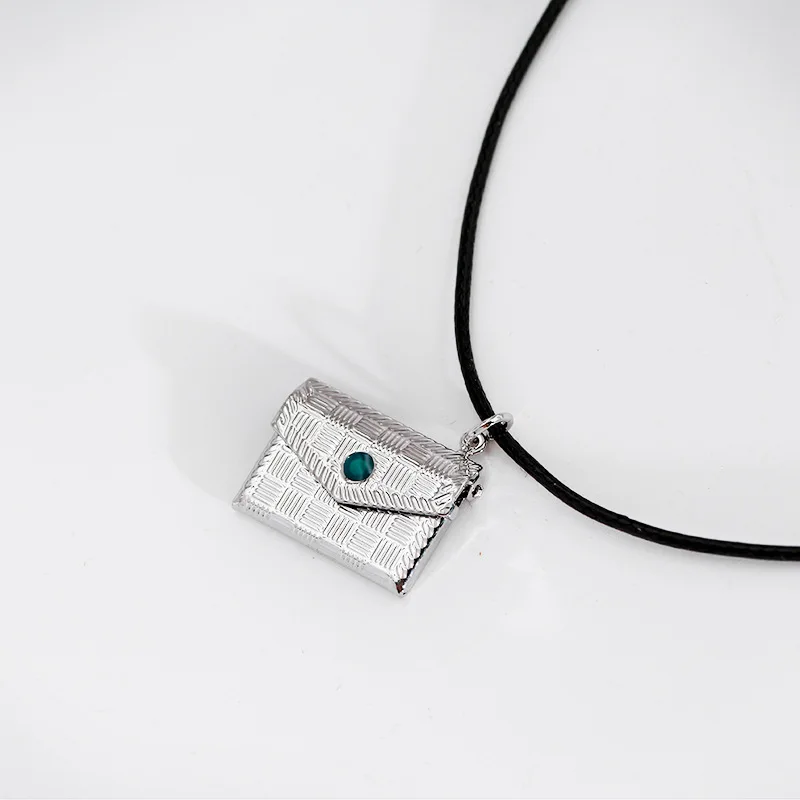 

20pcs/Lot Envelope Shaped Photo Frame Floating Locket Necklace Chocker Can Open Women Memorial Fashion Jewelry Wholesale