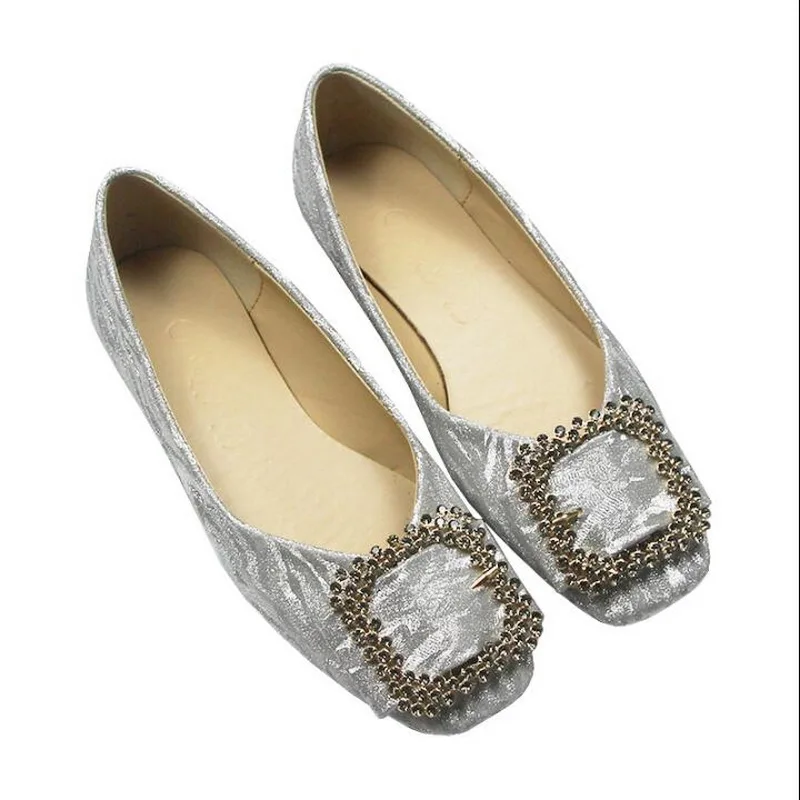 Single Shoe Female Flat 2020 New Spring Soft Sole Large Size Female Shoes Small Size Gold Silver Wedding Shoes Bridesmaid Shoes