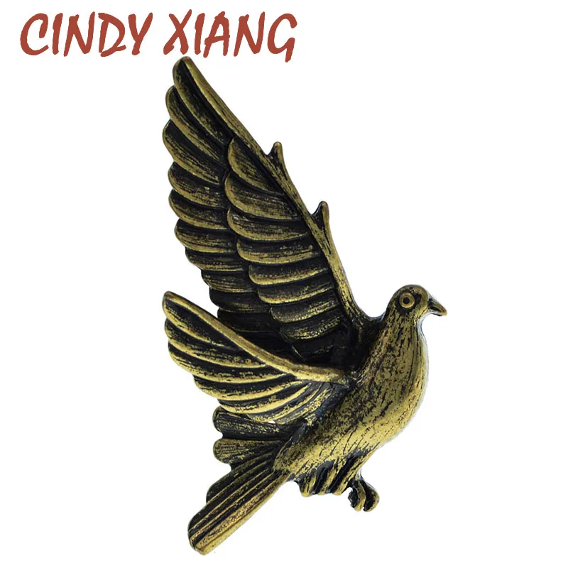 

CINDY XIANG New Animal Bird Badge Brooches Vintage Ancient Bronze Metal Birds Pin For Men Women Hummingbird Jackets Brooch Gifts