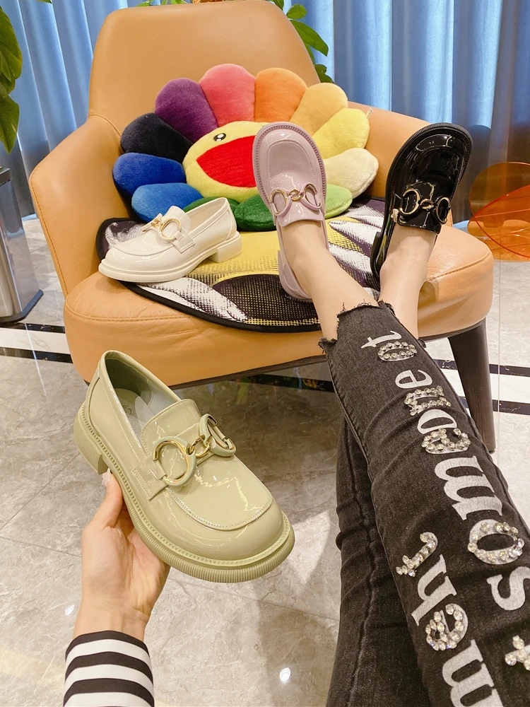

British Style Small Leather Shoes Spring And Autumn New Fashion Metal Decoration Ladies Single Shoes All-Match Low-Cut Loafers