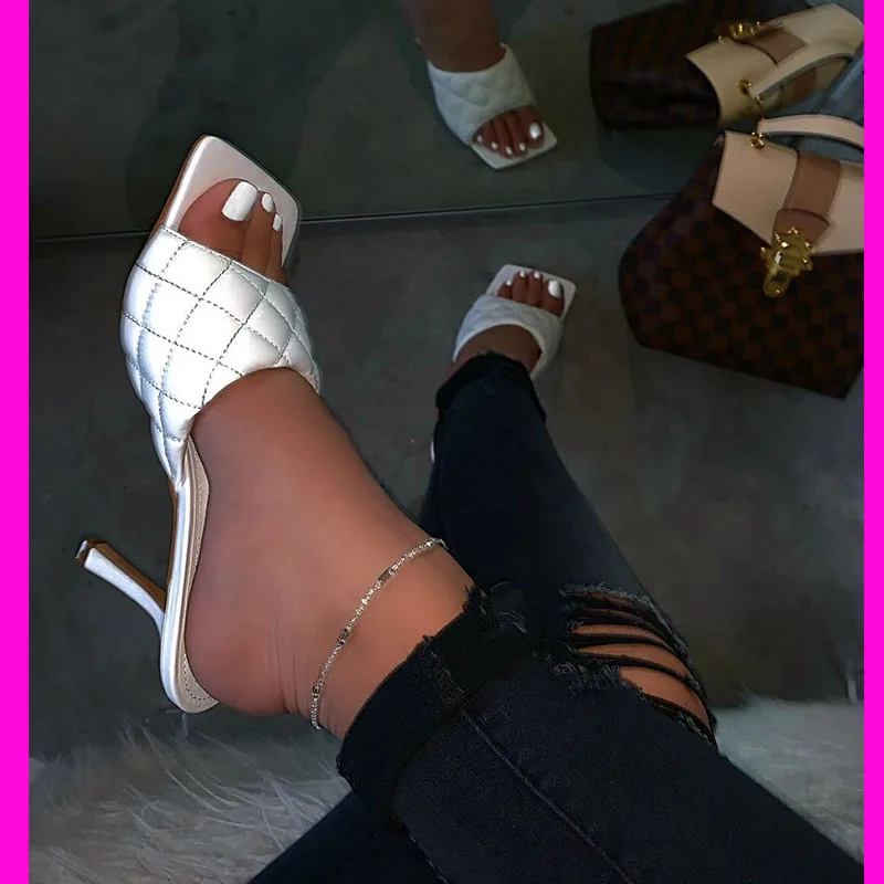 Модные босоножки на высоком каблуке Женские летние шлепанцы из искусственной