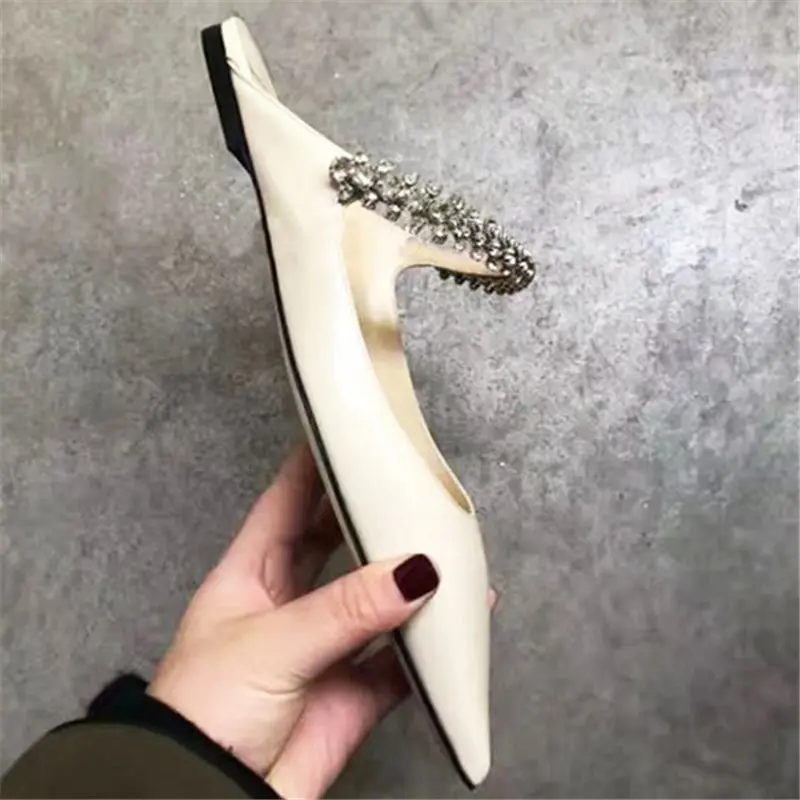 Женские босоножки на плоской подошве с кристаллами Новинка сезон весна в стиле