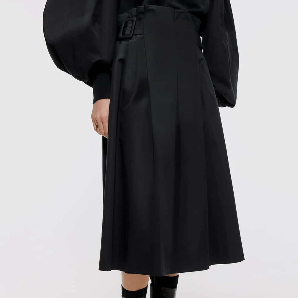 Женская плиссированная юбка черная широкая с поясом на резинке и темной молнией