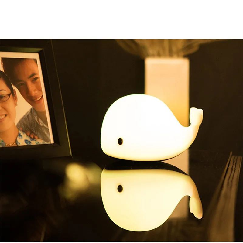 Ночник в виде дельфина с зарядкой от USB силиконовый мягкий мультяшный детский