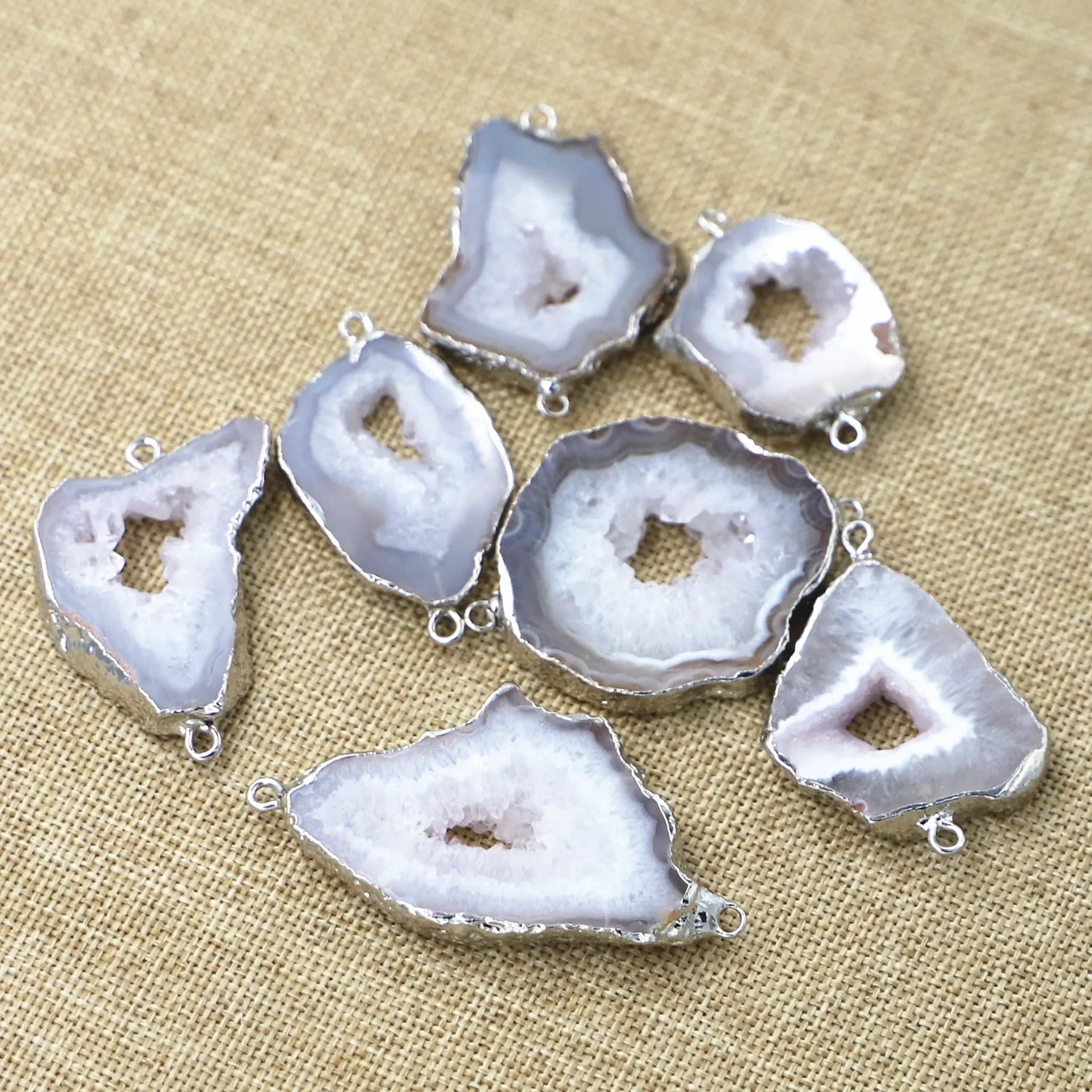 

Wholesale Natural White Agatas Slice Pendant Connector, Irregular Gold Natural on Druzy Natural Gem Pendant for DIY Jewelry