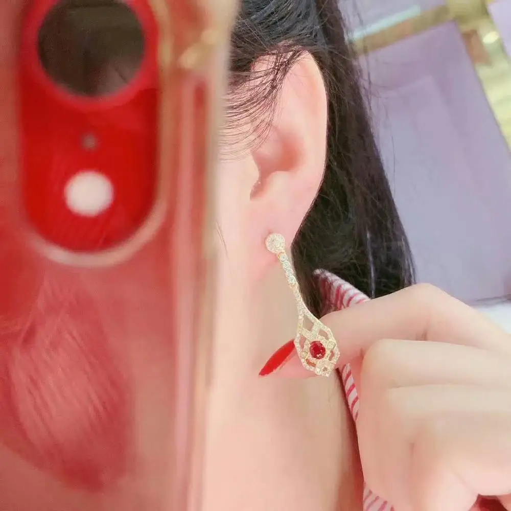 

SHILOVEM NATURAL NEW BURNING PIGEON BLOOD RUBY GEMSTONE EARRINGS FOR WOMEN 925 STERLING SILVER GIFT WEDDING 4*5MM DE0405888AGH