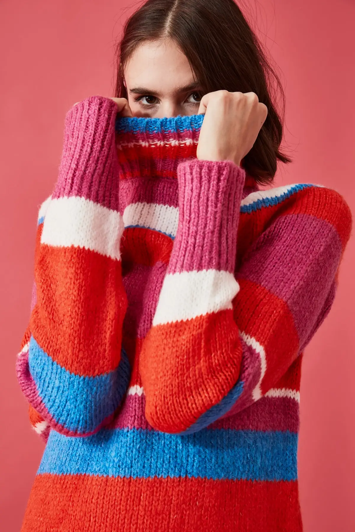 

Trendyol Throated With Color Block Knitwear Sweater TWOAW21KZ1862