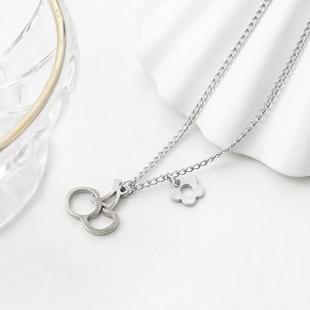 

Trendy Cherry Flower Pendant Clavicle Chain Necklace for Women Charms Hollow Geometric Party Jewelry Accessories