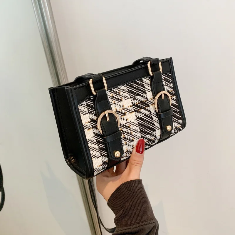 

2021 Fashion Plaid Shoulder Bags Retro Women's Bags Underarm Handbags Black Blue Baguette Square Messenger Bag Sac A Main Femme
