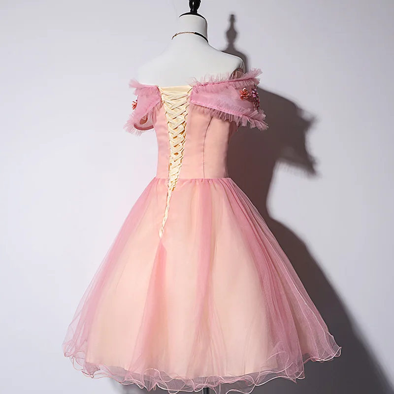 Платье с открытыми плечами цветочным принтом и | Свадьбы торжества