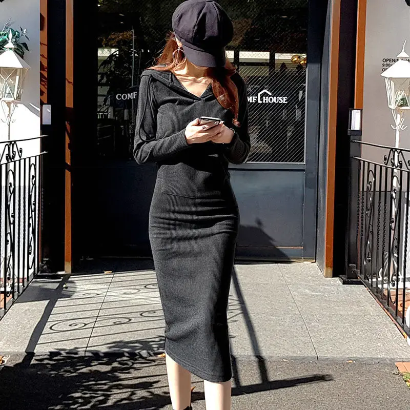 

Slim fit buttocks long sleeve over the knee dress for women in autumn and winter