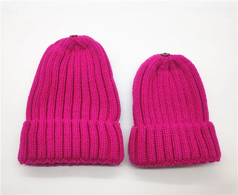 Оптовая продажа Лидер продаж новинка зимние плотные вязаные шапочки с меховым