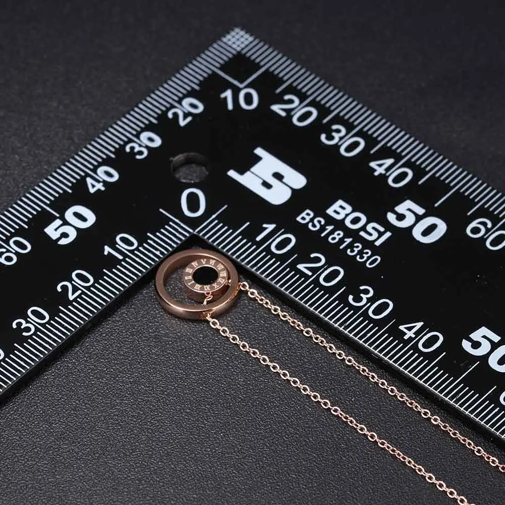 ZooMango Classic Titanium Steel Roman Numeral Double Sided Black &amp White Shells Circle Rose Gold Color Pendant Necklaces ZN17072 |
