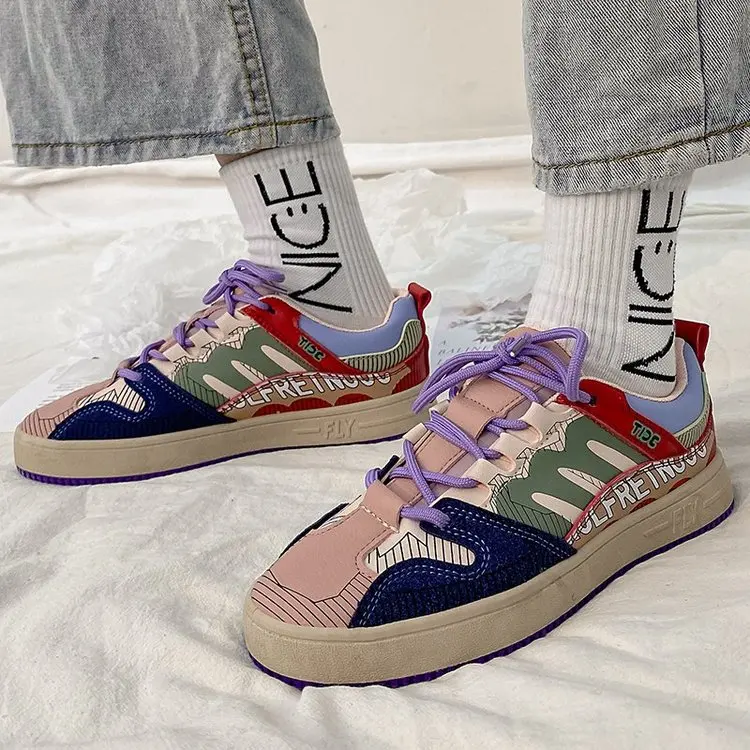 

2021 Spring New Girls Fashion Shoes Female Sneakers Cool Mixed Colors Lace Up Flat Heel Women Casual Shoes Chic Leather White