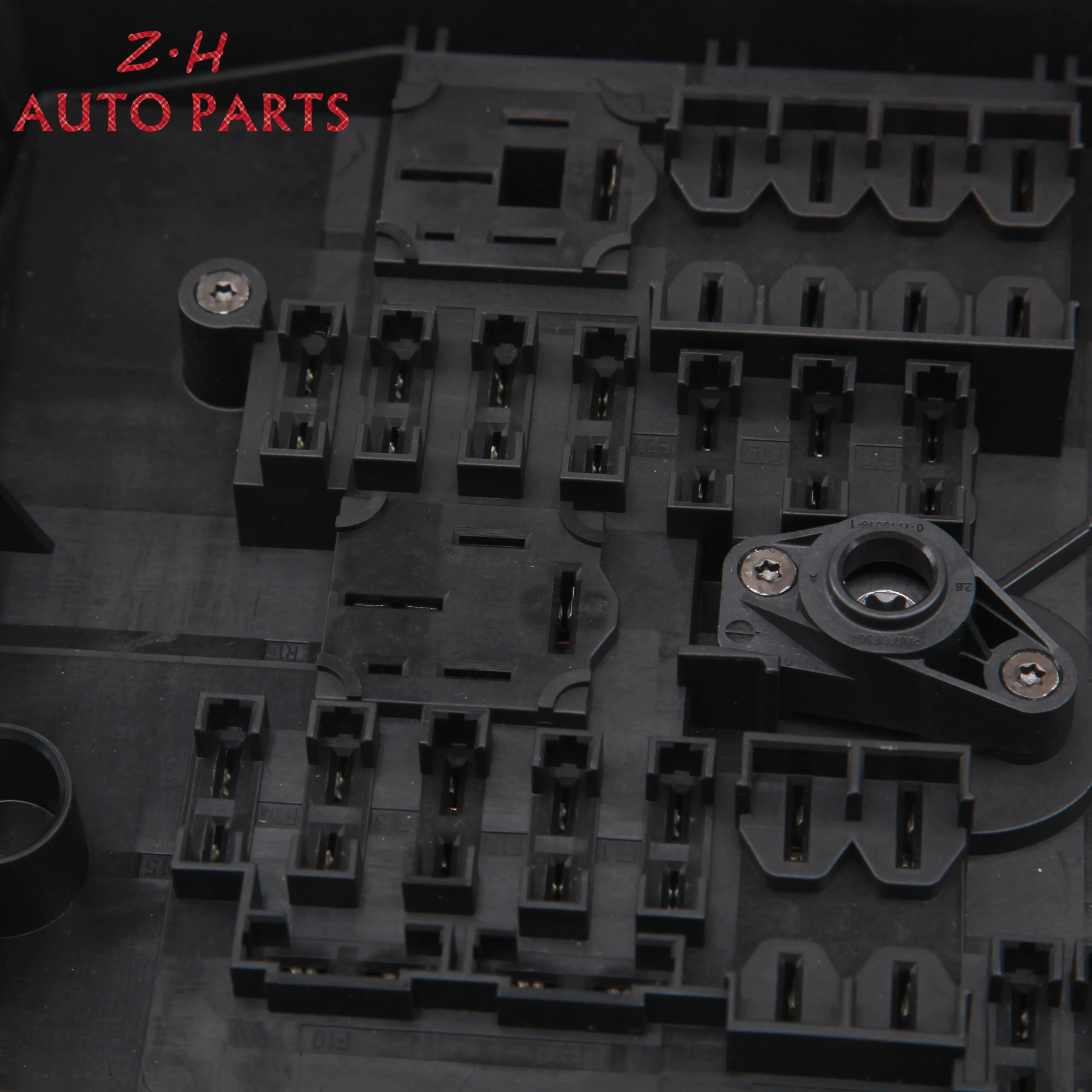Реле центральной печатной платы коробка предохранителей для VW Jetta Golf MK5 Tiguan Eos AUDI A3