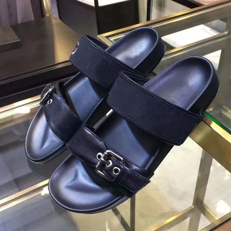 

Fashion Brand luxury slippers for women shoes 2021soft cowhide outdoor beach Lazy slippers luxury Designer Slippers Large Size