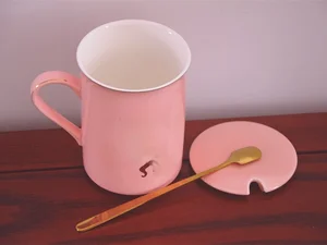300 мл Аниме Фигурка розовая луна розовый костяной фарфор кофейная кружка милая девушка керамические кружки набор чашек с крышкой и ложкой подарки