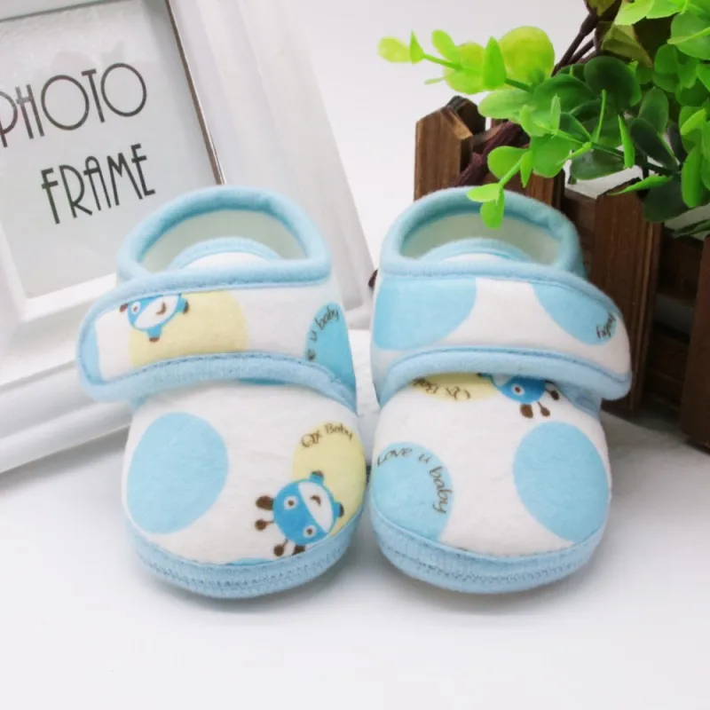 Детская зимняя теплая обувь с мягкой подошвой для малышей нескользящая 2018 |