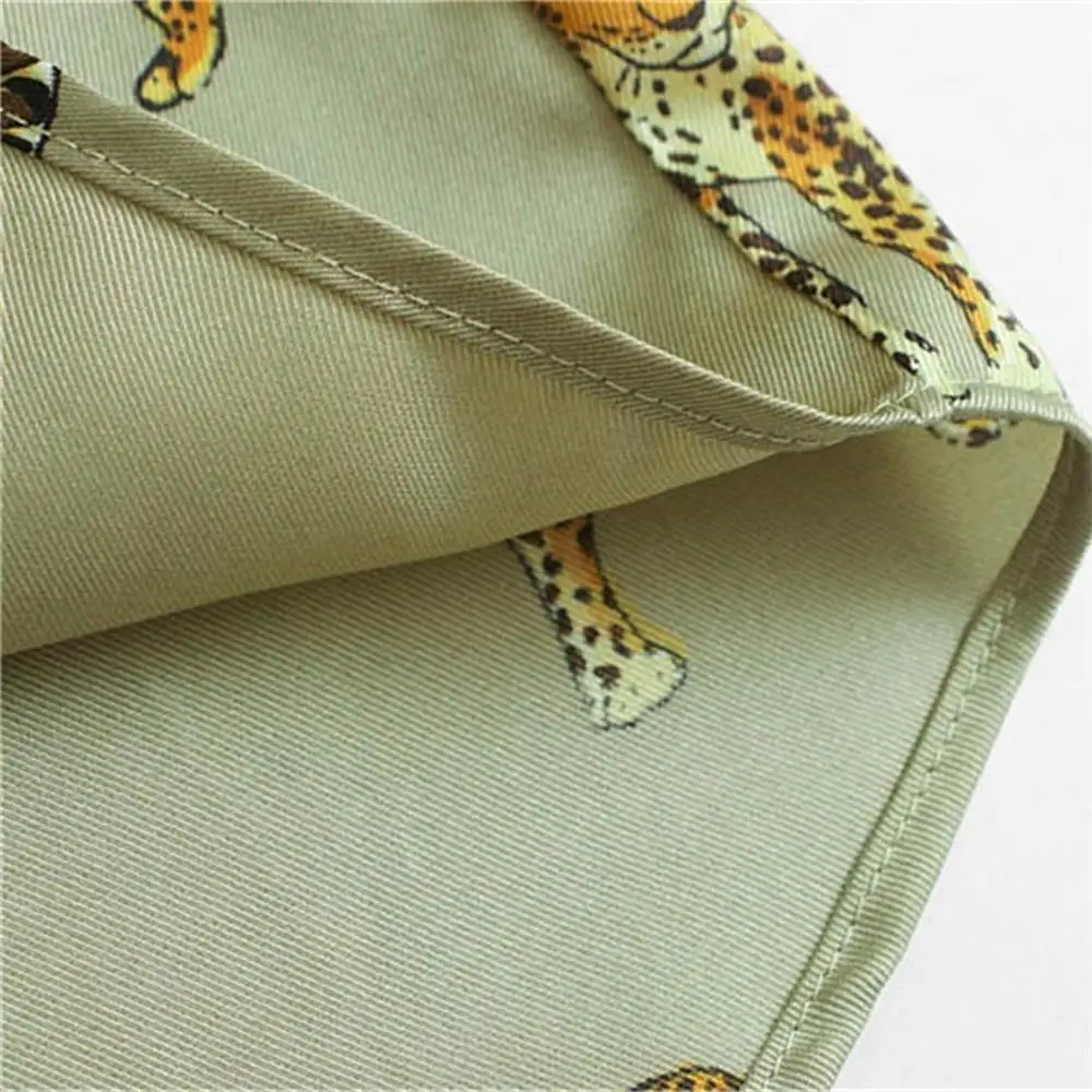 Женская свободная рубашка с леопардовым принтом осенняя Вертикальная отложным