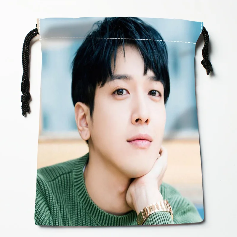 

Custom Jung Yong Hwa Drawstring Bag 18*22cm Small Travel Women Small Cloth Bag Christmas Gift pouch W-0616