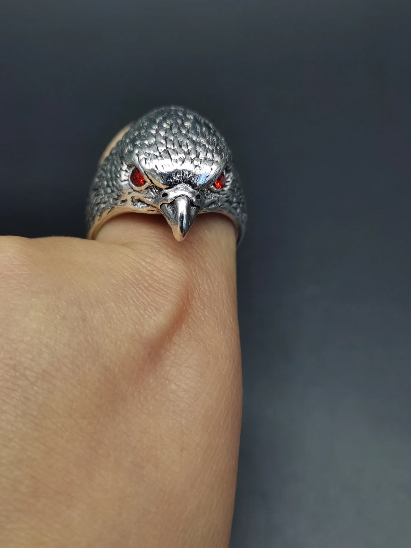 Мужское и женское кольцо в виде Головы Орла | Дом сад