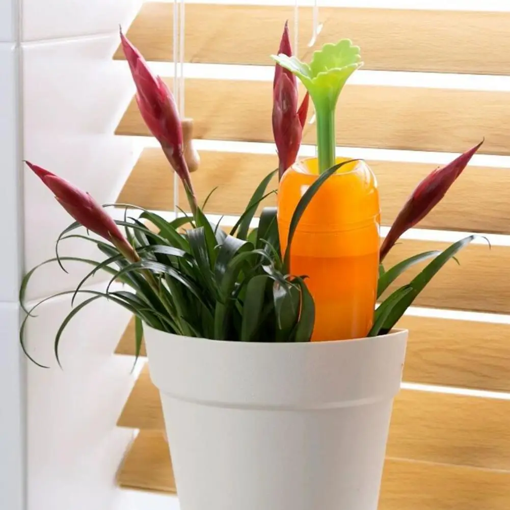 

Self Watering Bottle Cute Carrot Shape Plastic Plant Self Watering Bottle for Home