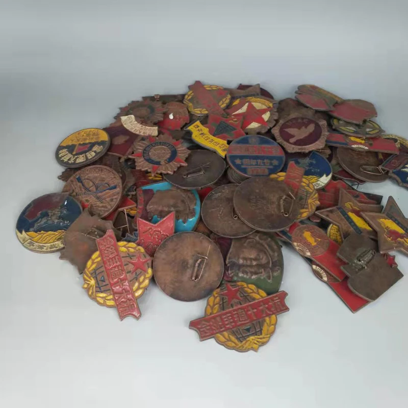 Коллекционные китайские медные медали разные 1900-1970 с случайные 20 штук |