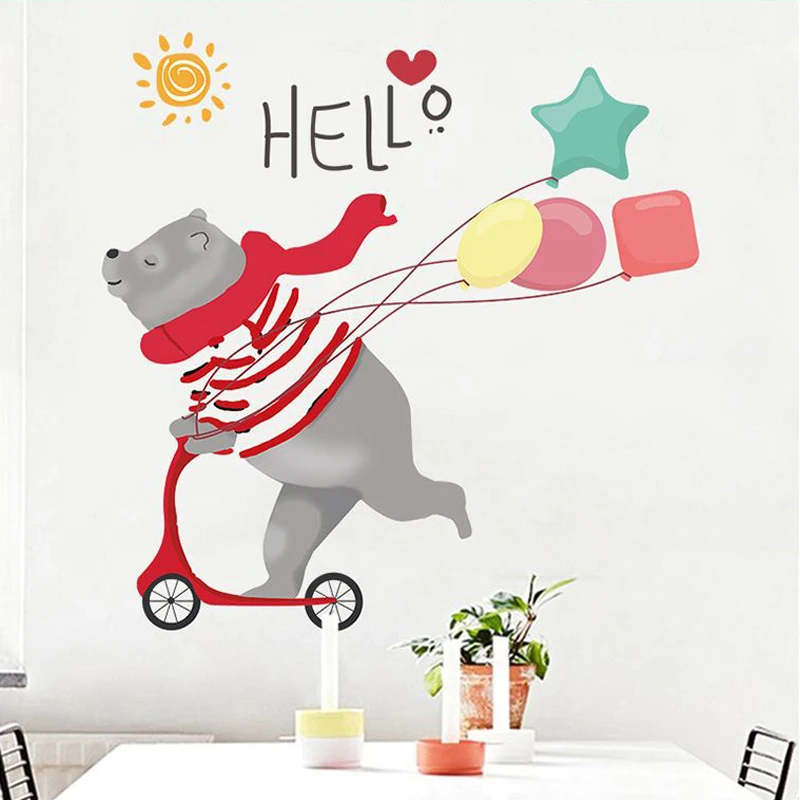 Милый милый медведь играющий скейтбординг стены Наклейки для детской комнаты
