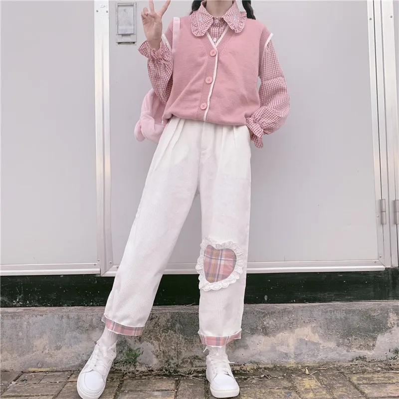 

Japanese Harajuku Wild Cute Soft sister Casual Corduroy Kawaii Straight Pants Teen Girls Love Heart Patch Loose Students Pants