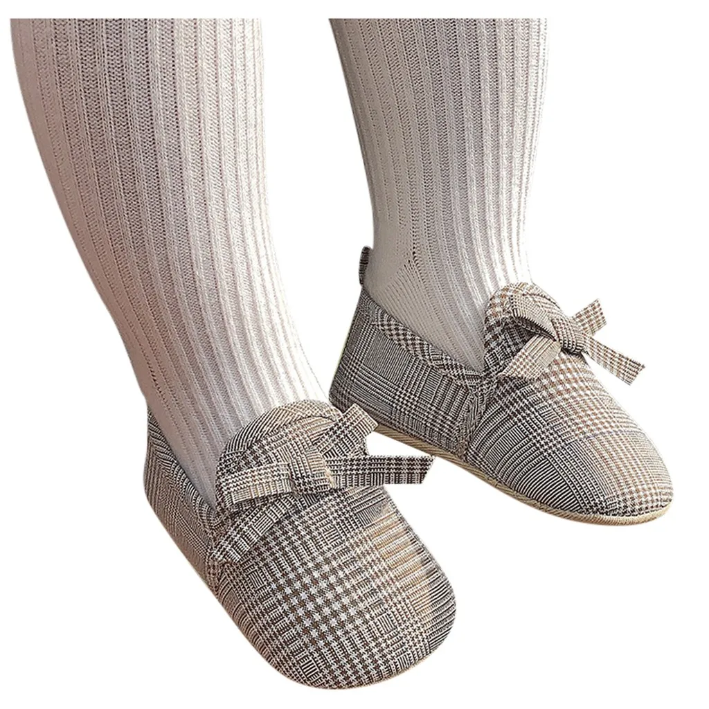 Детская обувь для новорожденных девочек на плоской подошве с мягкой подошвой