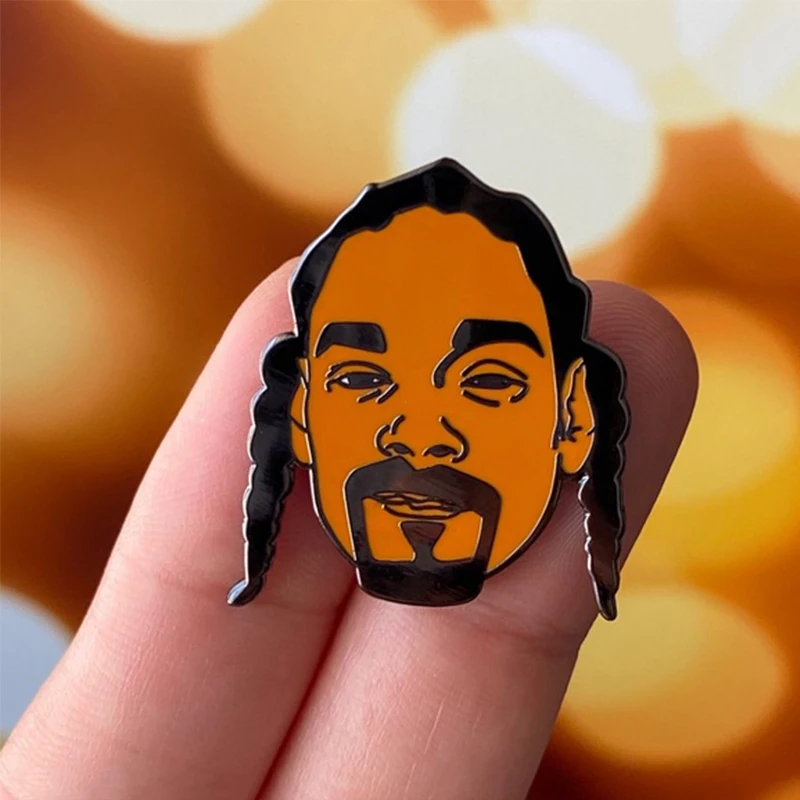 

Hip Hop Godfather - Snoop Dogg Enamel Pin Brooch Rep your favorite rapper everywhere you go!