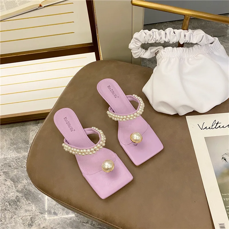 

2021 summer pearl sandals Mid Heel fashion Korean toe women's beach shoes