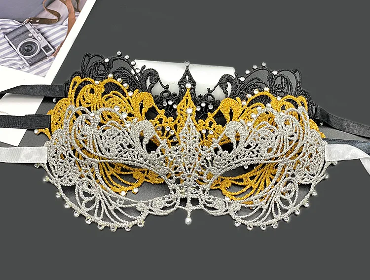 

Маскарадная ажурная кружевная маска реквизит на Хэллоуин Половина лица Сексуальная маска для взрослых с бриллиантами привлекательная мас...