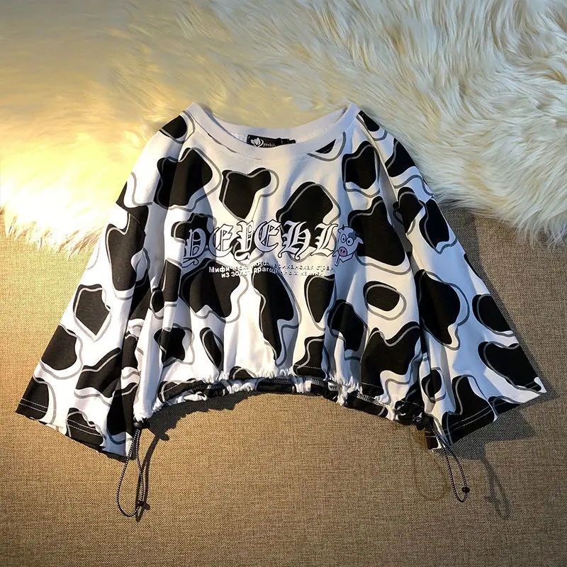 

2021 new summer open navel small short cow short sleeve T-shirt women's design sense shows thin top fashion