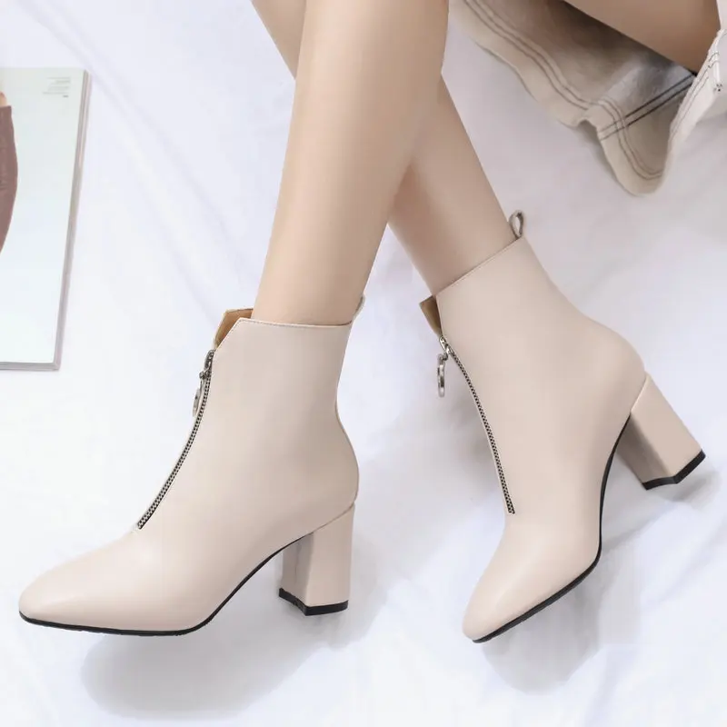 Женские ботильоны на высоком квадратном каблуке Модные осенние ботинки с